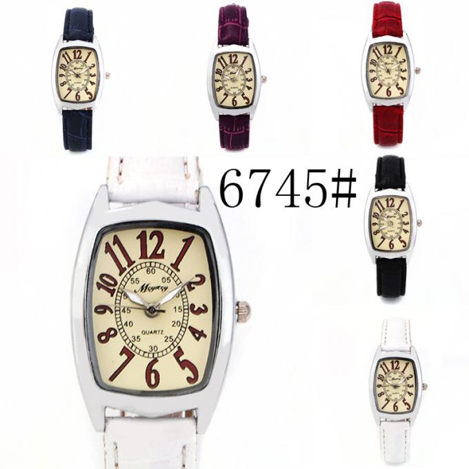 Wj-8378 όμορφο ρολόι πλαστικής περίπτωσης ζωνών ρολογιών γυναικείας σιλικόνης